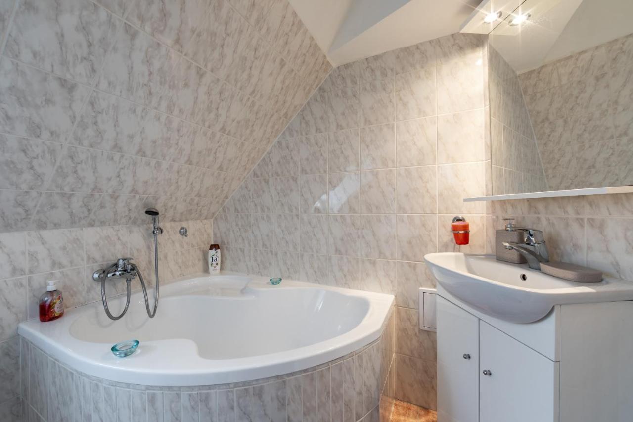 Apartment Kleopatra Карлові Вари Екстер'єр фото